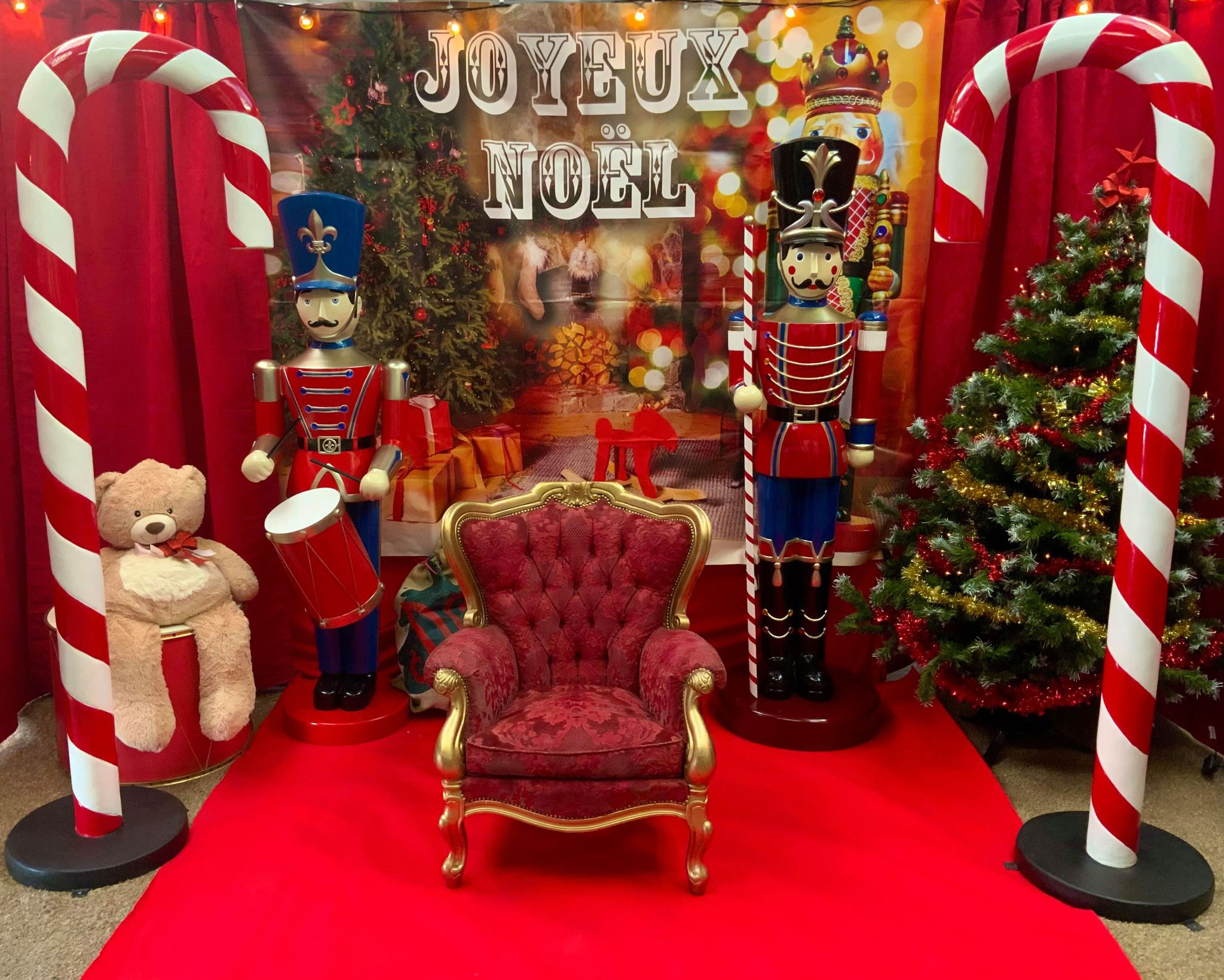 Les décors de Noël Poker Agency